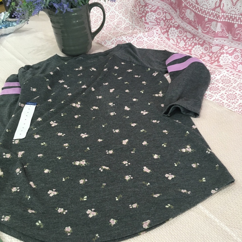 🌷3 Tops for $18 - NWT Arizona Jean Co. Grey Floral Crew Neck Shirt - Picture 12 of 16